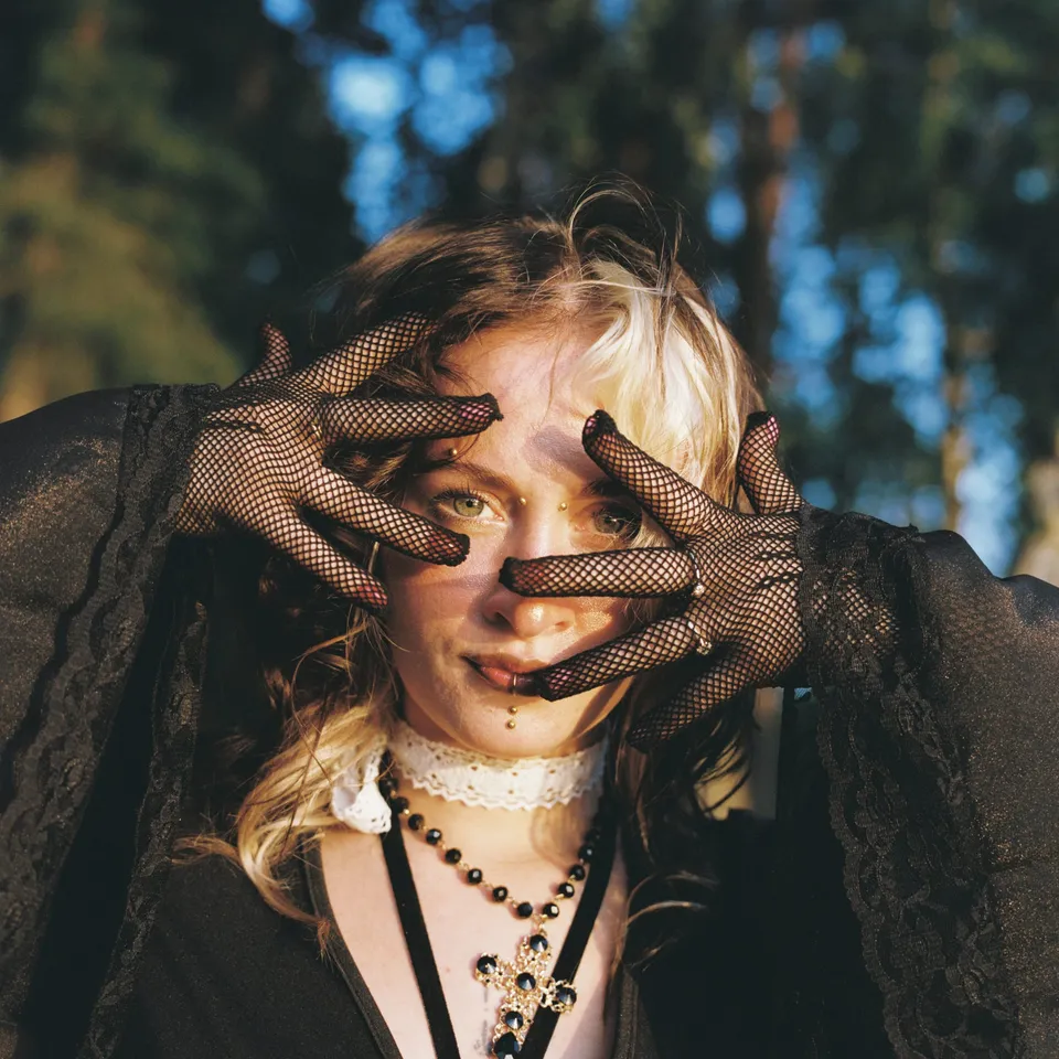 Portret w lesie I